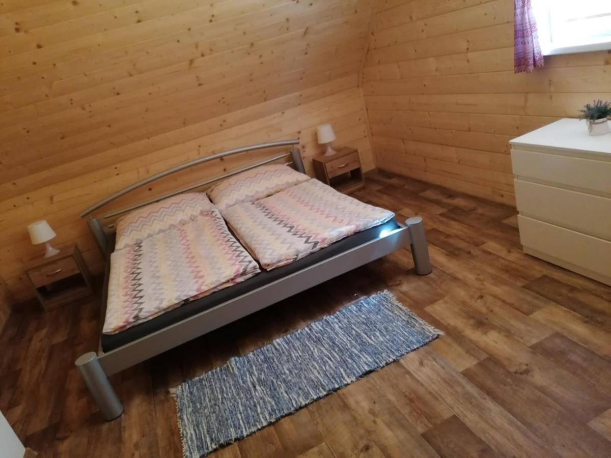 Chata Baska Na Liptove S Vlastnym Dvorom Liptovský Mikuláš Exterior foto